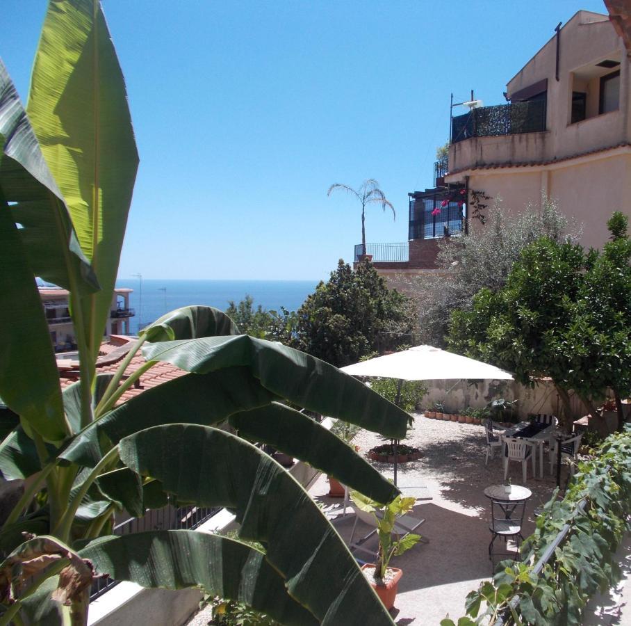 Villa Il Melograno Taormina Bagian luar foto
